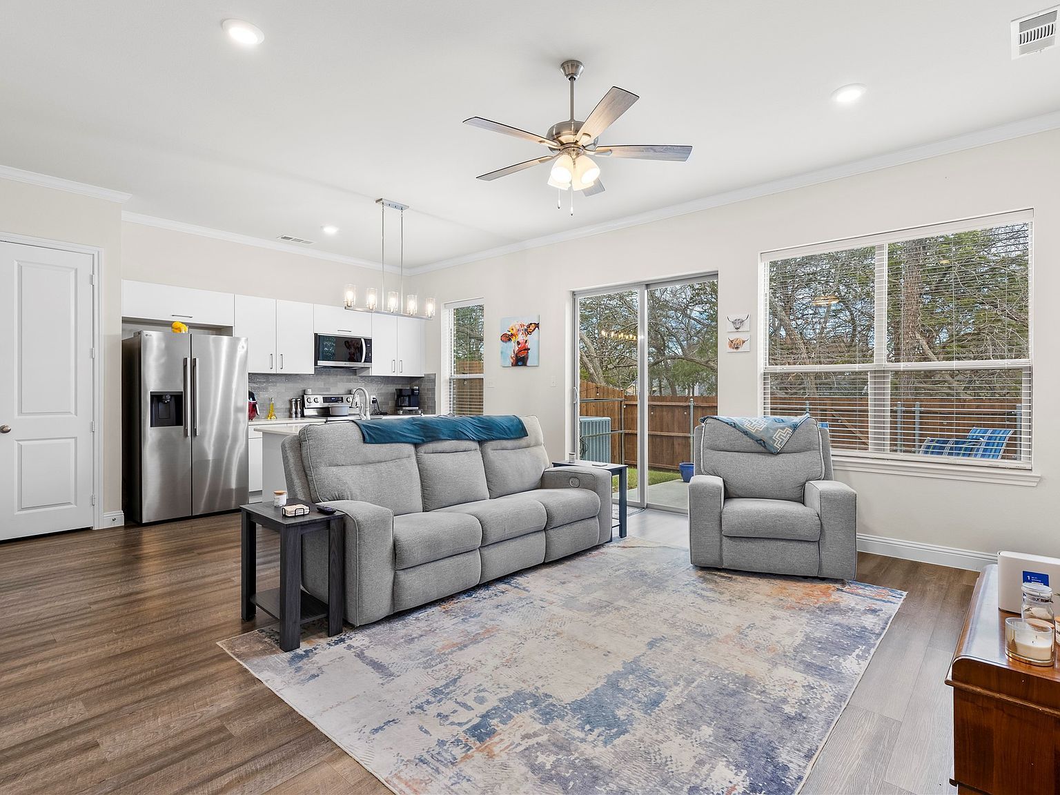 6329 Mason Ct Dallas, TX 75227 - Thumbnail 2