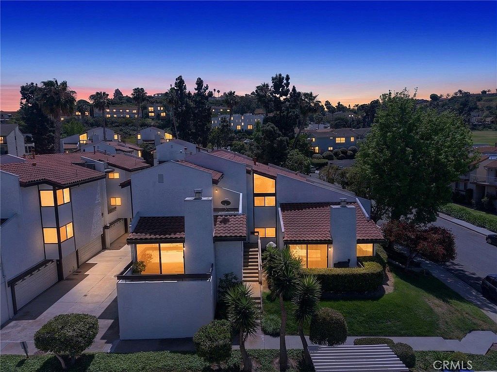 7526 Jerez Ct Unit 4 Carlsbad, CA 92009  | Condominium