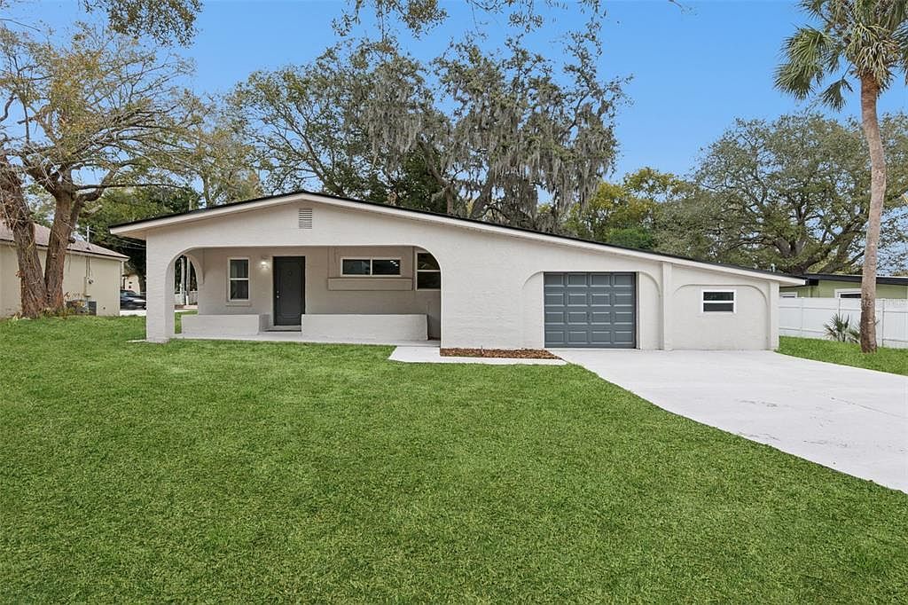 1375 Lake Dr Casselberry, FL 32707 - Thumbnail 2