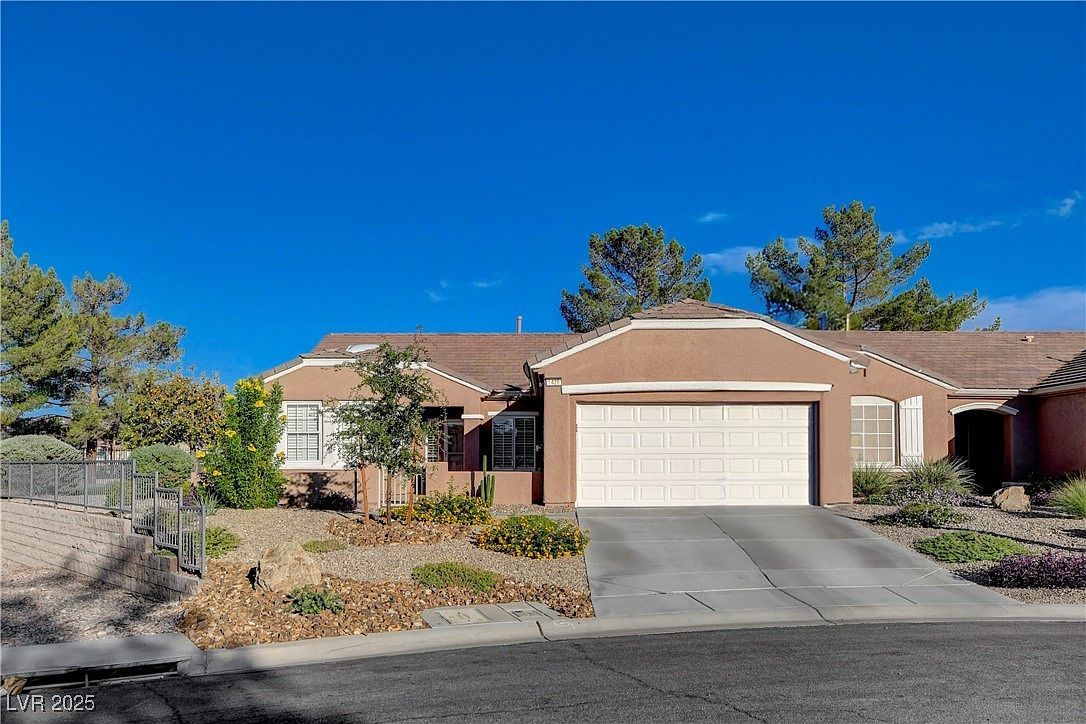 1426 Fieldbrook St Henderson, NV 89052 - Thumbnail 2