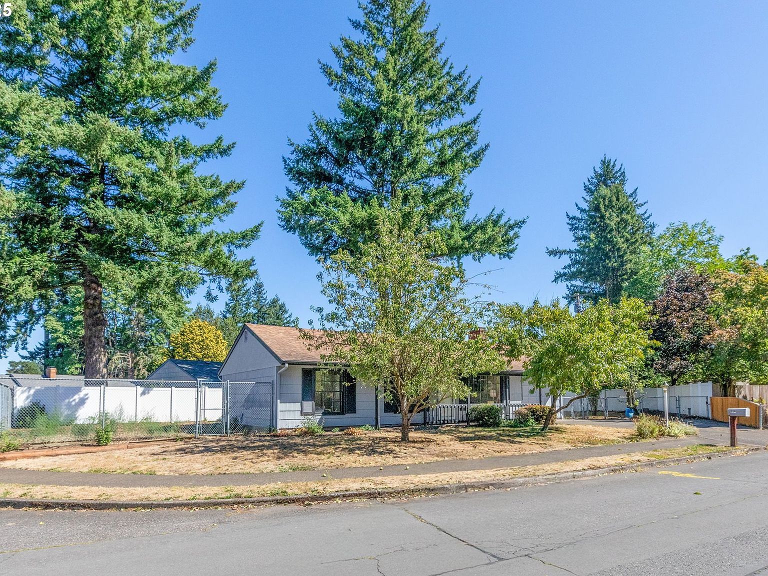 16671 SE Haig Dr Portland, OR 97236 - Thumbnail 2