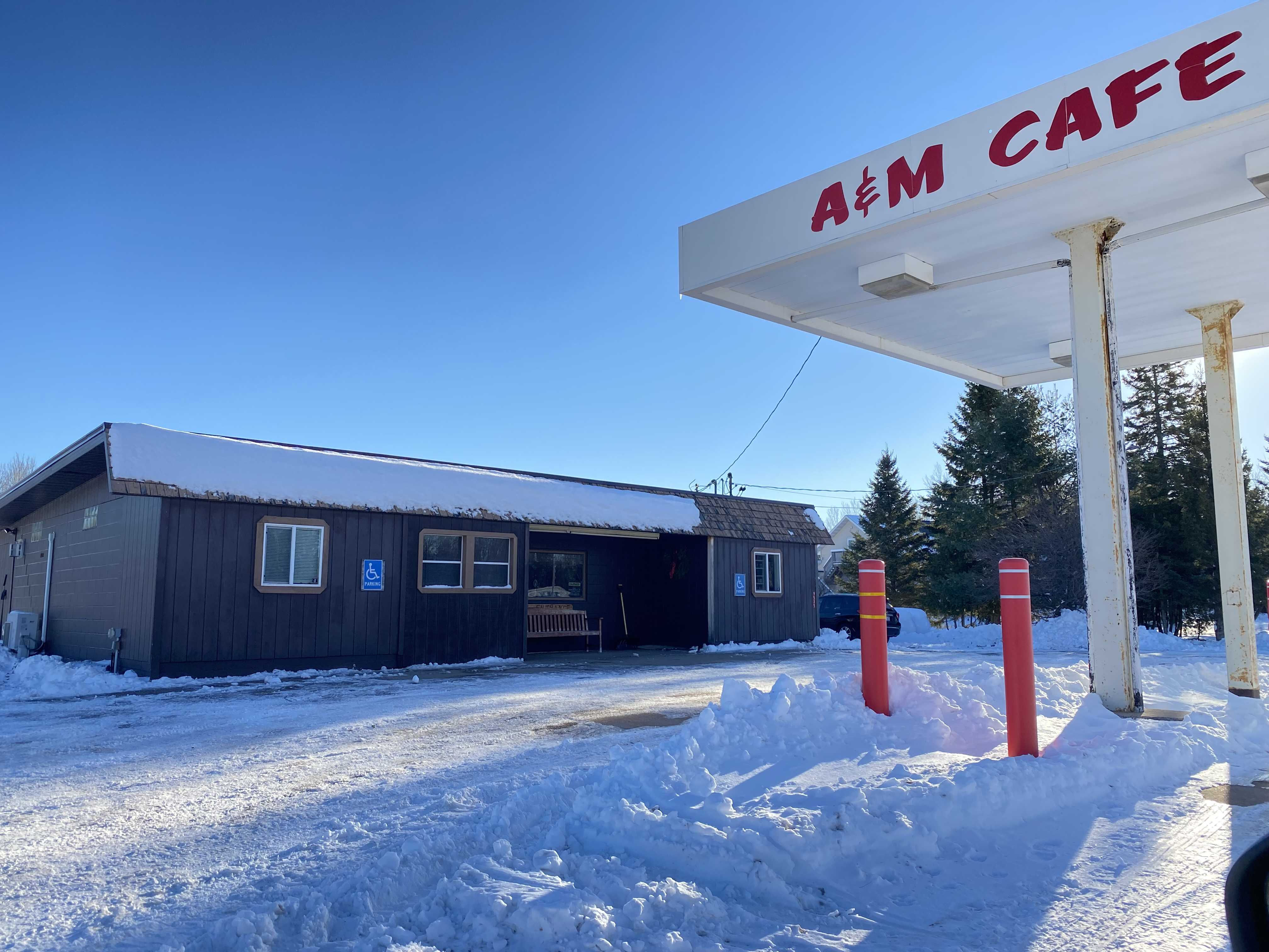 9535 S US41 - Thumbnail 2