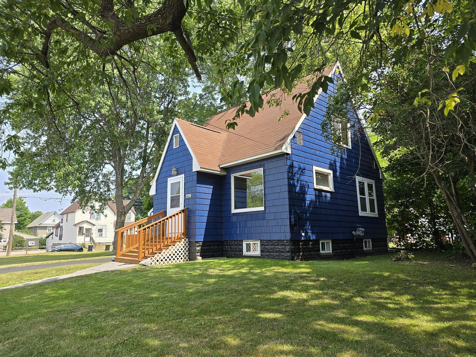 403 Pine St Sault Sainte Marie, MI 49783 - Thumbnail 2