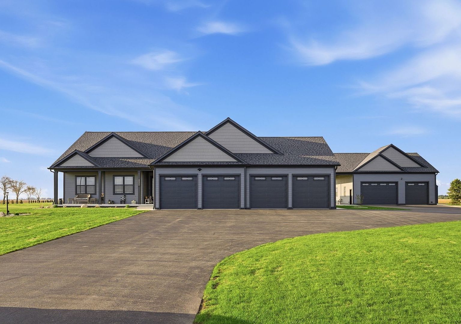 2401 N 4350th Rd Sheridan, IL 60551  | Single Family