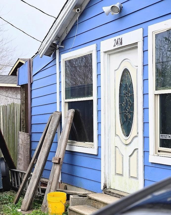 2418 Hill Ave Dickinson, TX 77539 - Thumbnail 2