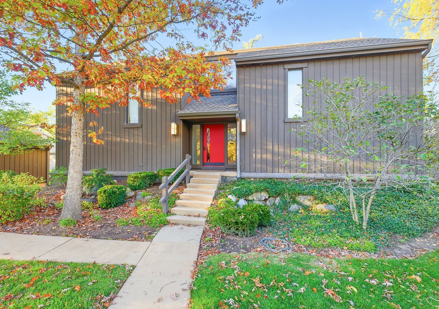 294 W Mallard Point #A Barrington, IL 60010 - Thumbnail 2