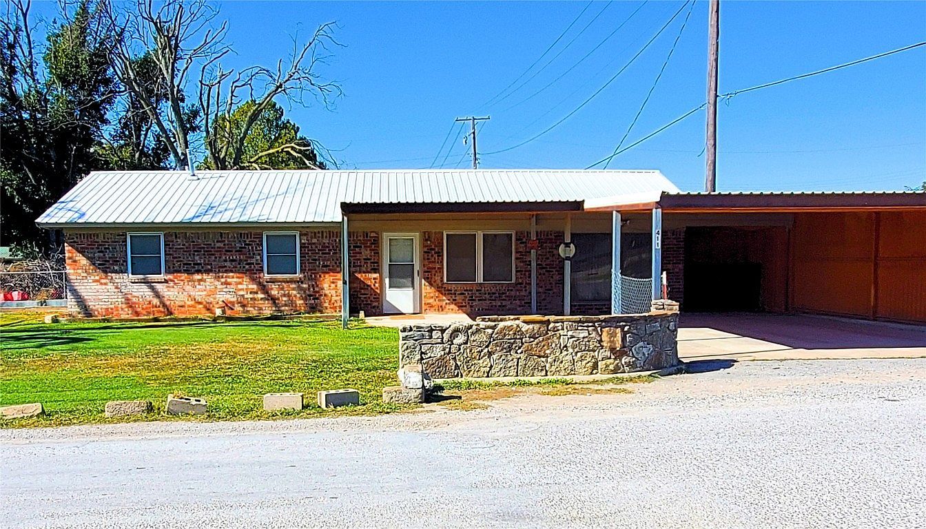 411 S A St Davis, OK 73030 - Thumbnail 2