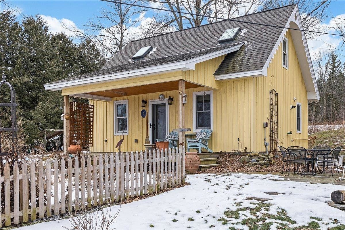 7 Merganser Way Colchester, VT 05446 - Thumbnail 2