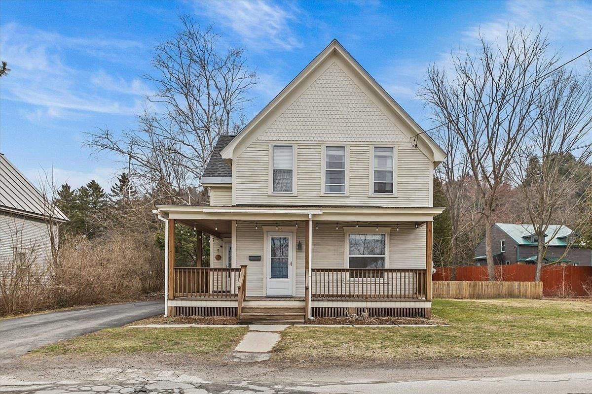 90 Circle St Barre, VT 05641 - Thumbnail 2