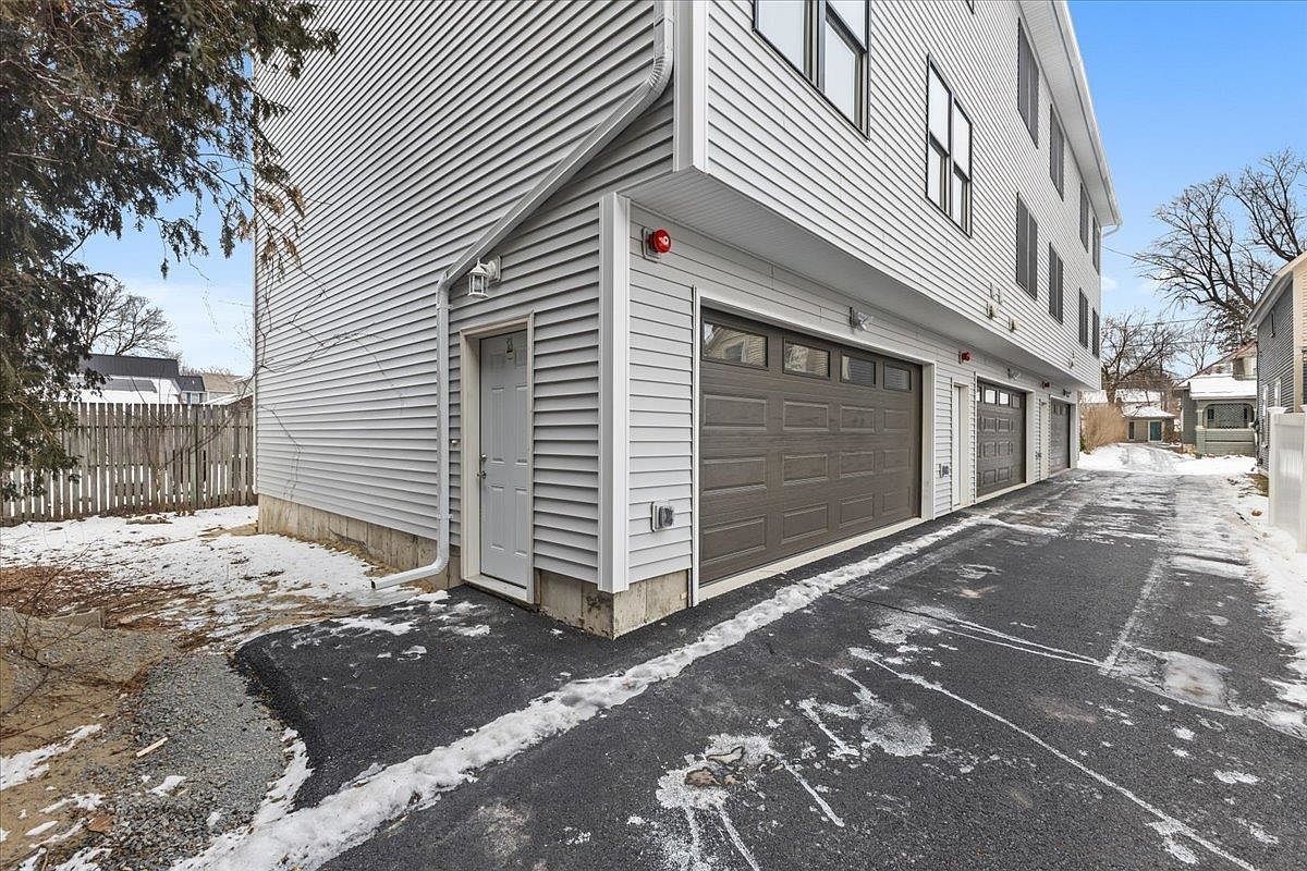 12 Franklin St #1 Winooski, VT 05404 - Thumbnail 2