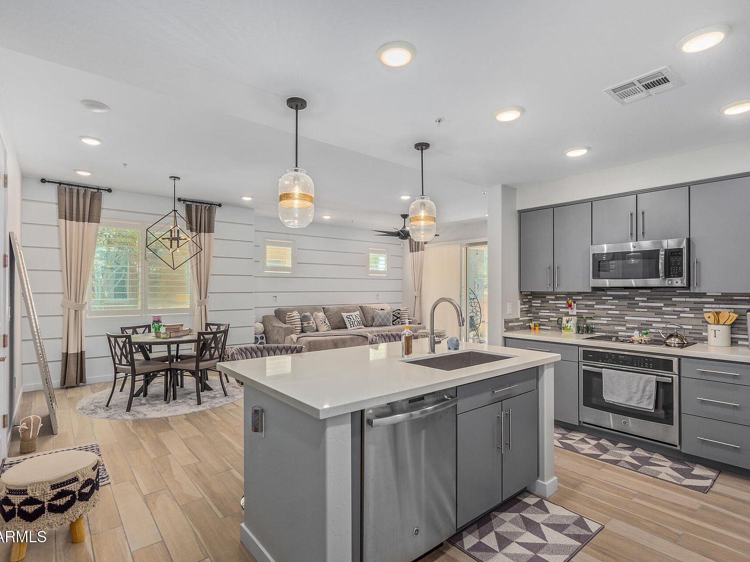 250 W Queen Creek Rd APT 145 Chandler, AZ 85248 - Thumbnail 2