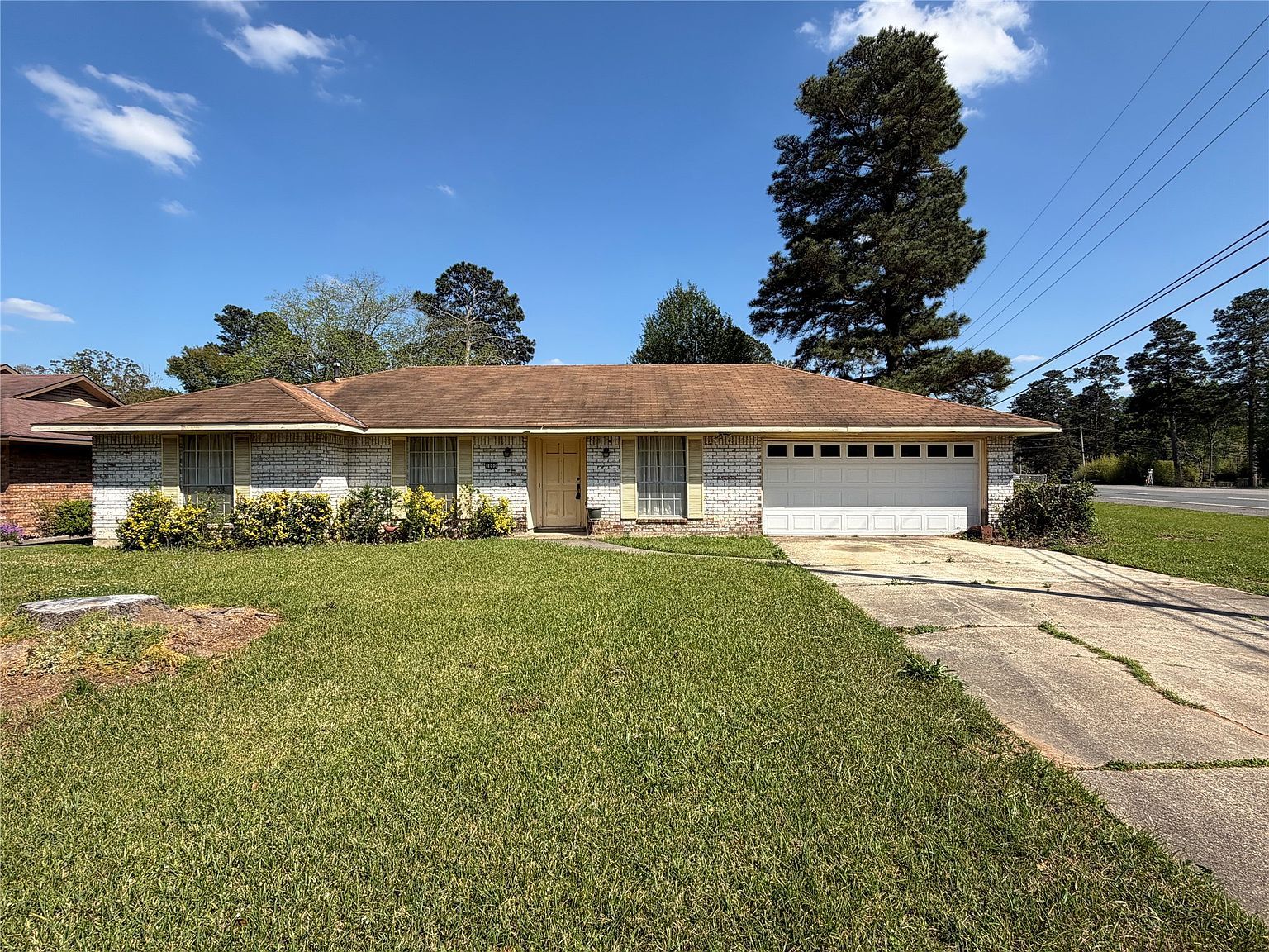 1000 Woodshire Cir Shreveport, LA 71107  | Single Family