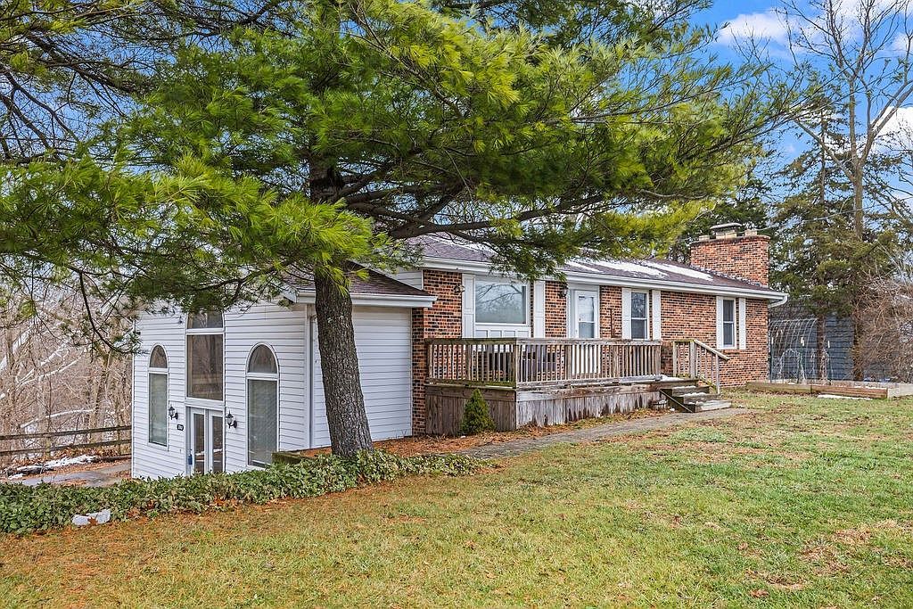 3740 S Mount Zion Rd Decatur, IL 62521 - Thumbnail 2