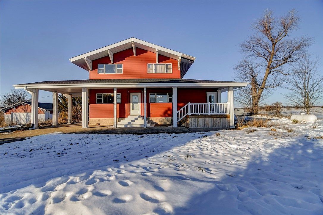 3733 East Rd Clinton, IL 61727 - Thumbnail 2