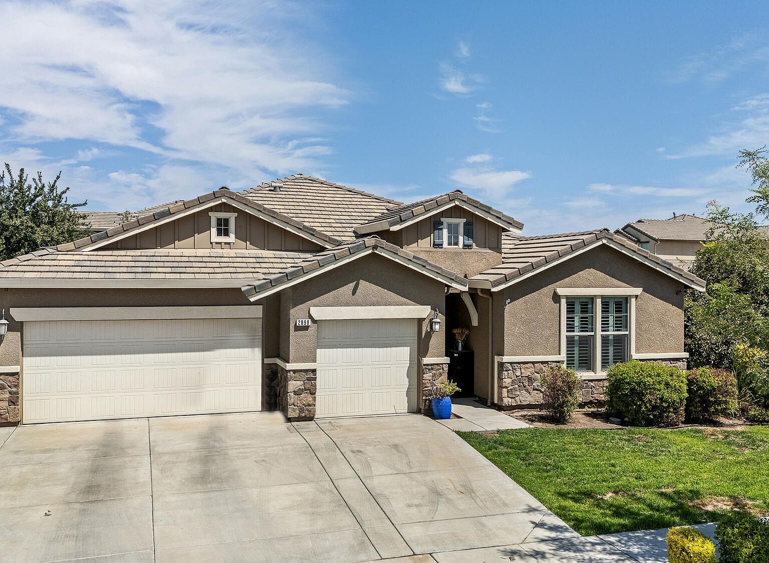 2898 Ship Rock Ct Tulare, CA 93274 - Thumbnail 2