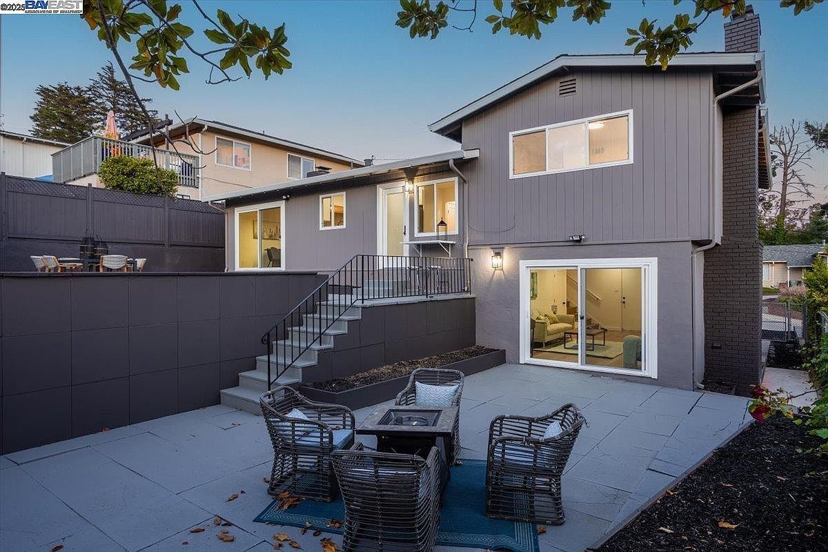 4847 Dunkirk Ave Oakland, CA 94605 - Thumbnail 2