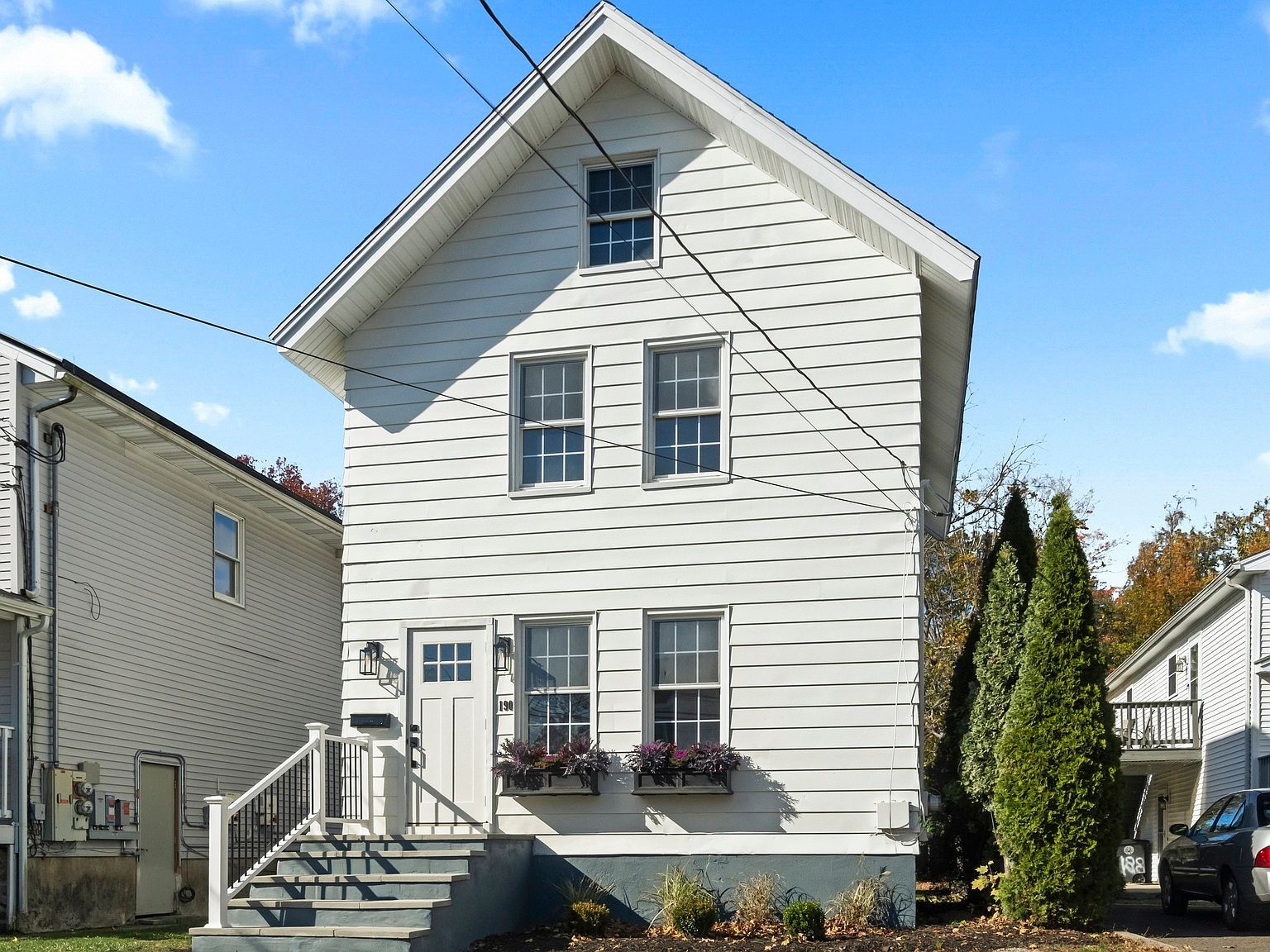 190 W Main St Milford, CT 06460 - Thumbnail 2