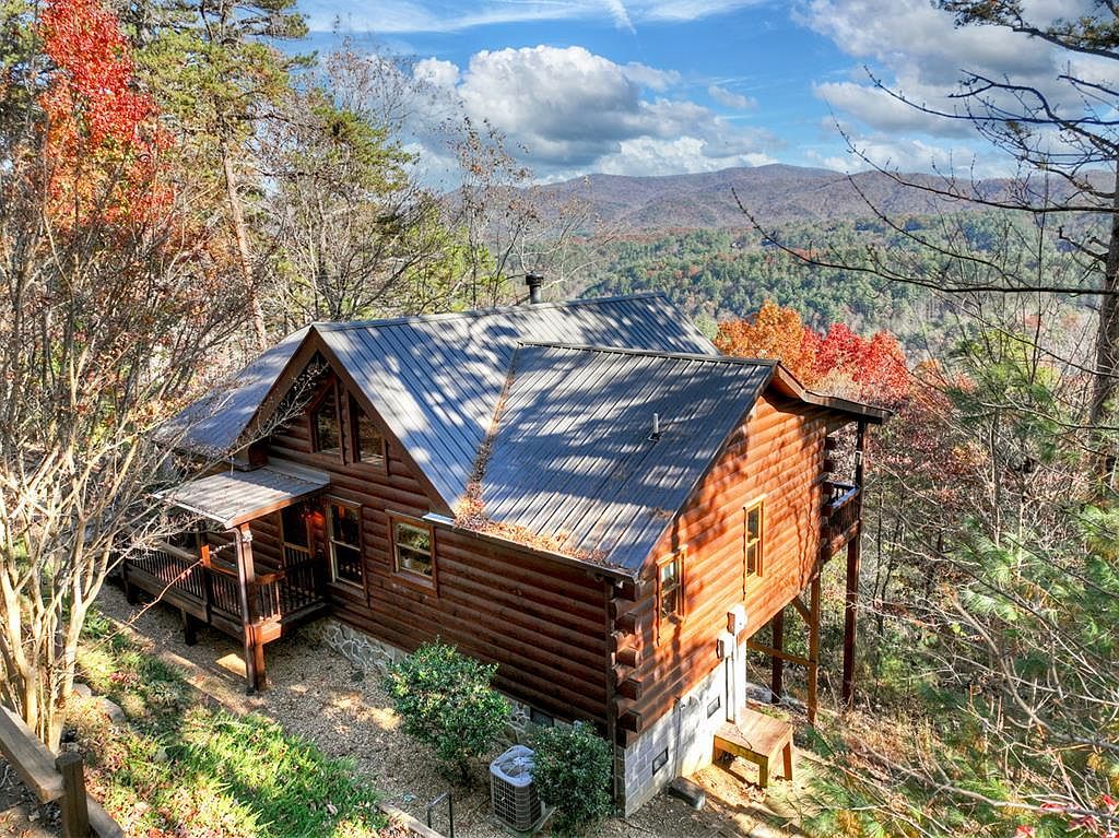 146 Rosiey Ln Blue Ridge, GA 30513 - Thumbnail 2