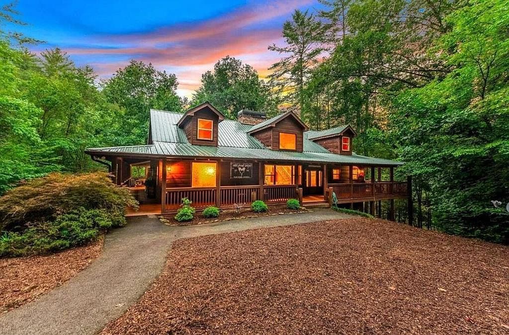 390 Twin Creeks Blue Ridge, GA 30513  | Single Family