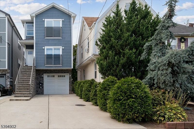 668 Jefferson Ave Elizabeth, NJ 07201 - Thumbnail 2