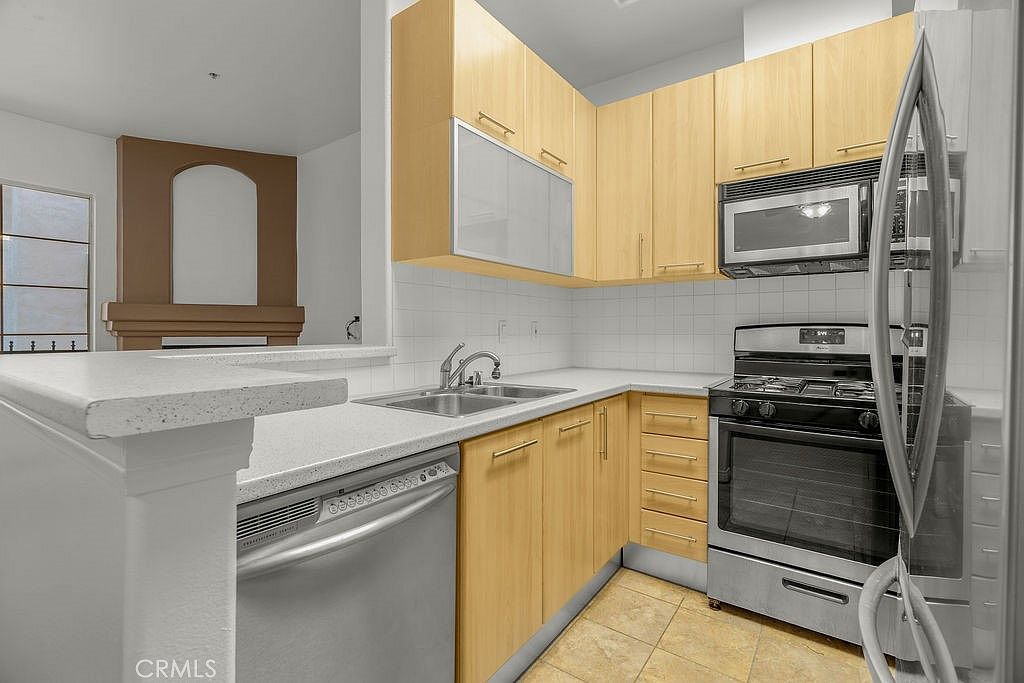 7037 La Tijera Blvd APT C102 Los Angeles, CA 90045 - Thumbnail 2