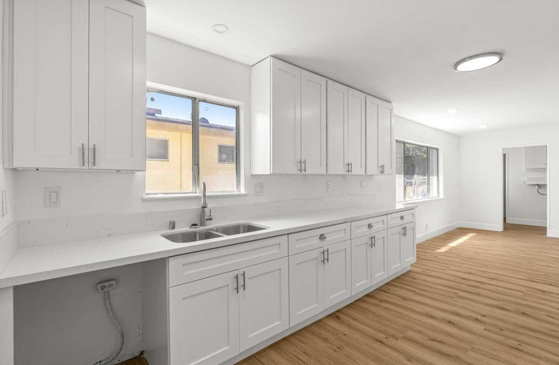 10527 South Wilton Place, Los Angeles, CA 90047, USA | Single Family