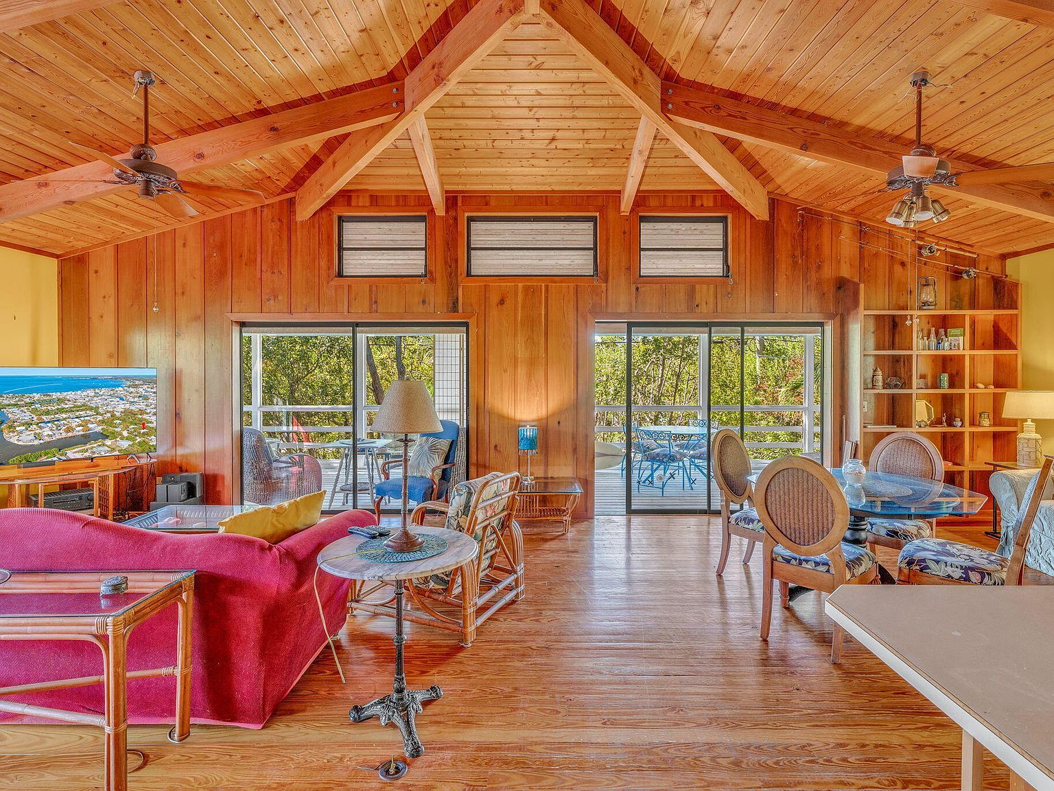 708 N Lake Dr Key Largo, FL 33037 - Thumbnail 2