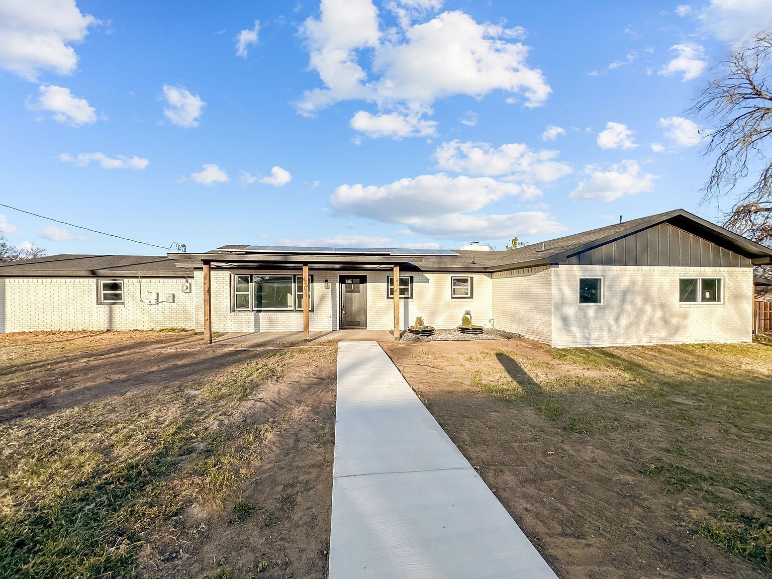 501 Roach St Bowie, TX 76230, 76230