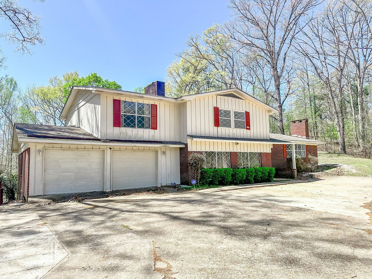 1435 Jolly Rd Columbus, MS 39705 - Thumbnail 2