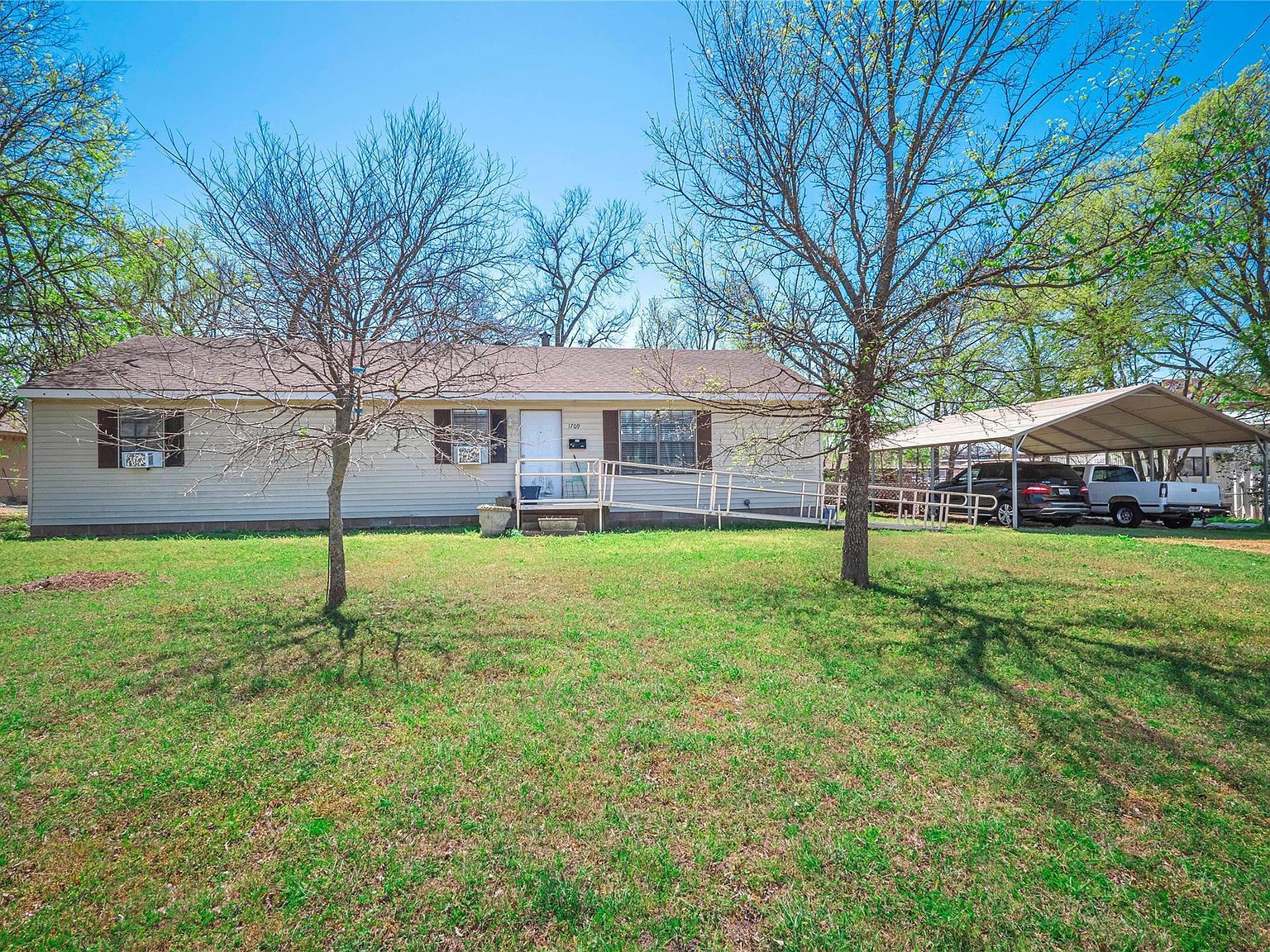 1709 W Avenue C Temple, TX 76504 - Thumbnail 2