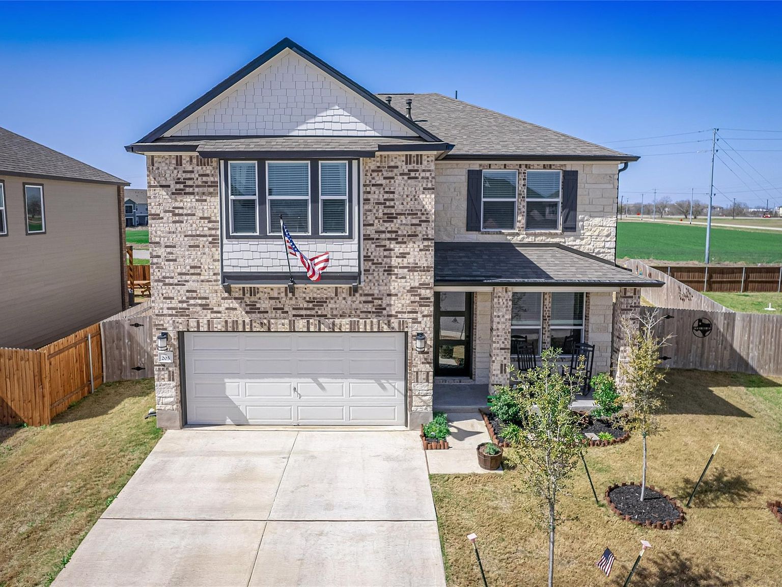 203 Teller Dr Lockhart, TX 78644 - Thumbnail 2