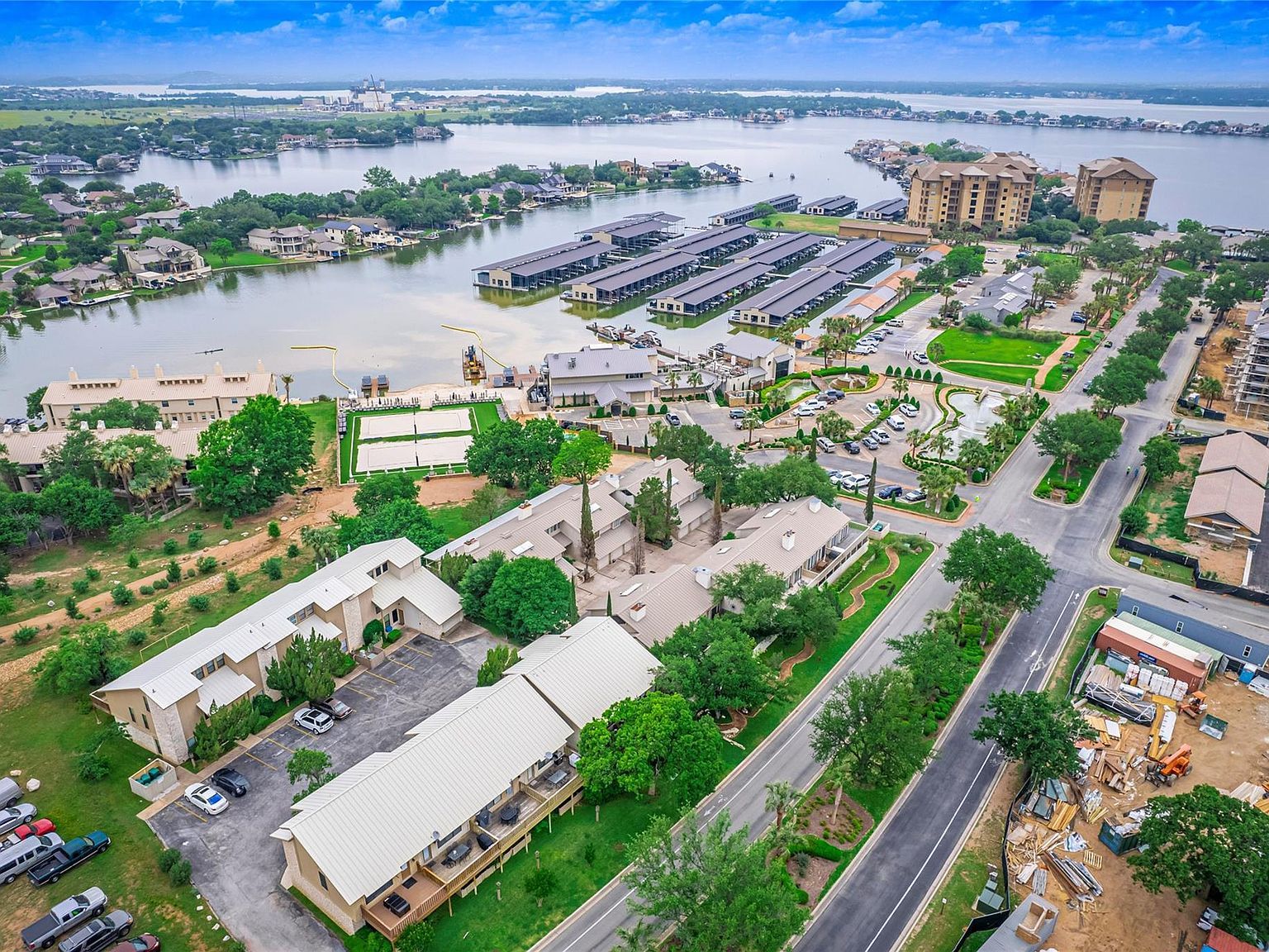 704 Horseshoe Bay Blvd UNIT L Horseshoe Bay, TX 78657 - Thumbnail 2