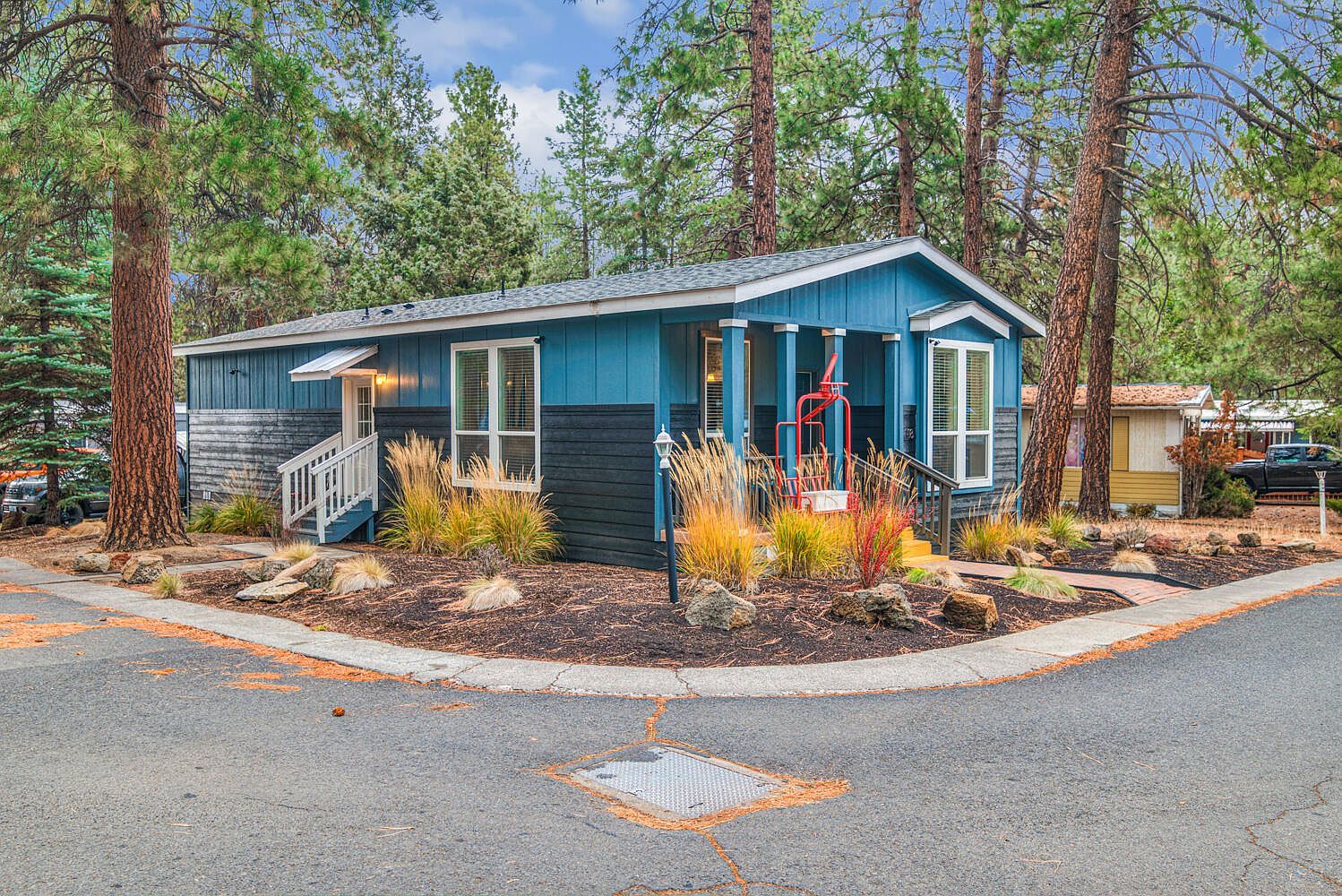 61040 S Queens Dr UNIT 18 Bend, OR 97702 - Thumbnail 2