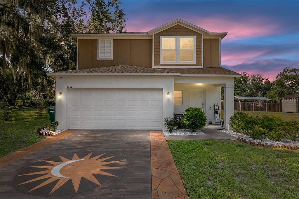 1308 Blue Moon Ln Fruitland Park, FL 34731 - Thumbnail 2