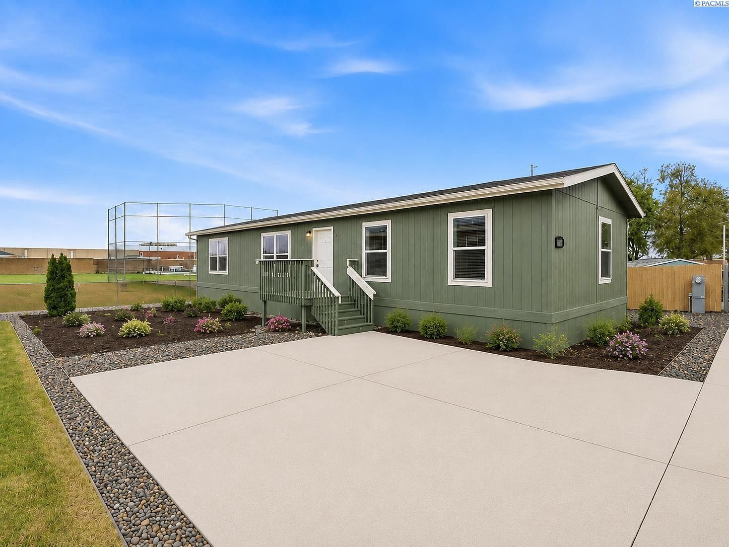 3517 Road 84 Space 110C Pasco, WA 99301, 99301