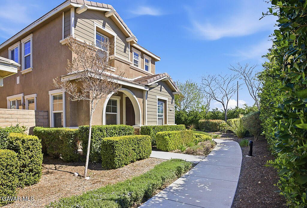 2676 Greenwood Ct Palmdale, CA 93550 - Thumbnail 2