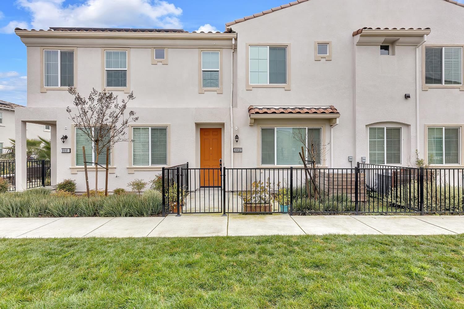 5301 E Commerce Way Unit 39102 Sacramento, CA 95835 - Thumbnail 2