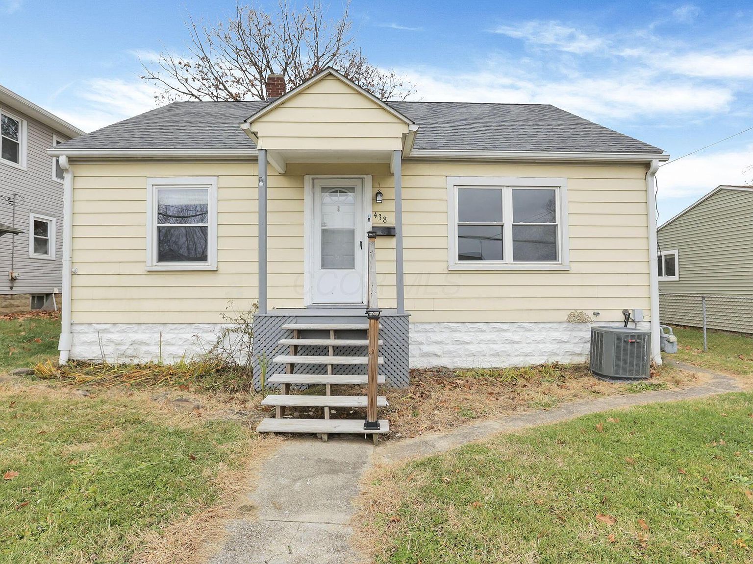 438 Clarendon St Newark, OH 43055 - Thumbnail 2