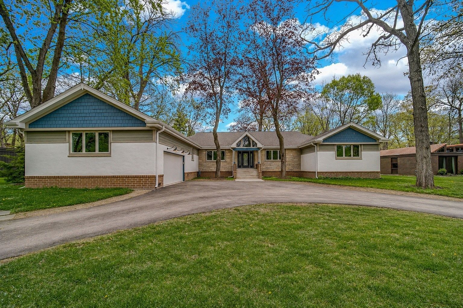 (undisclosed Address) Lincolnshire, IL 60069  | Single Family