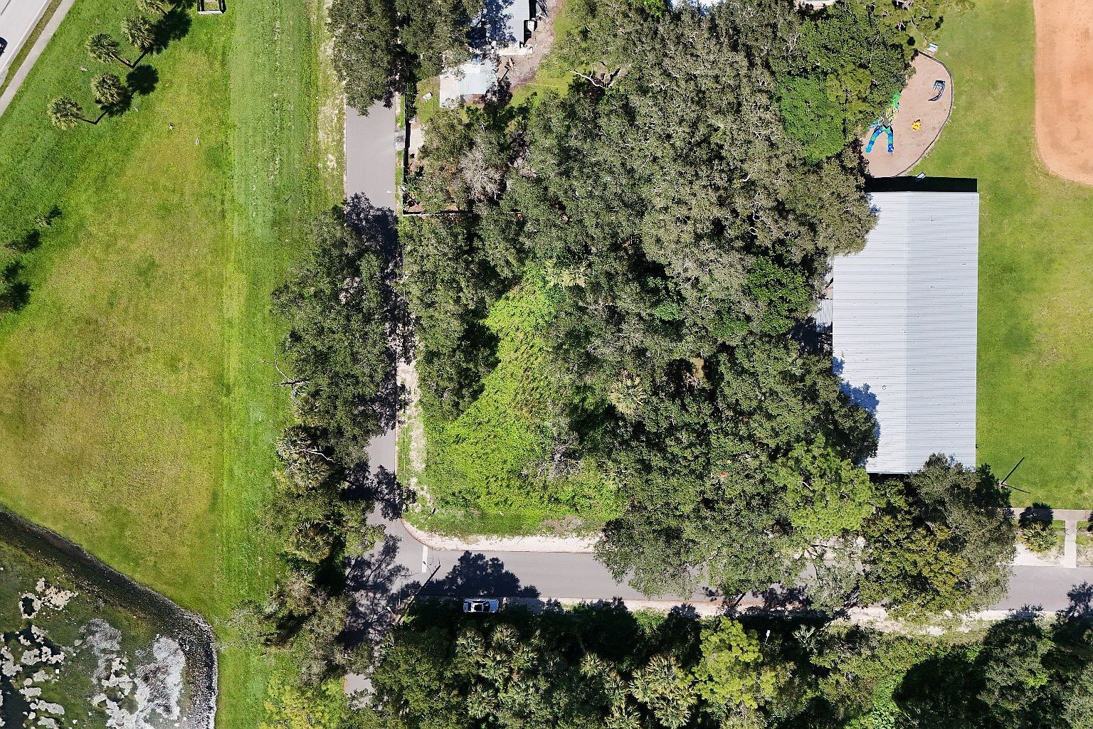 Vac Kissimmee Ave Labelle, FL 33935 - Thumbnail 2