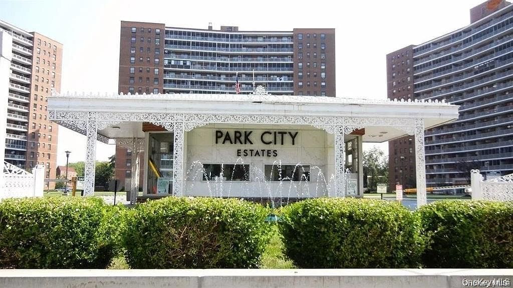 6135 98th St APT 8D Rego Park, NY 11374 - Thumbnail 2