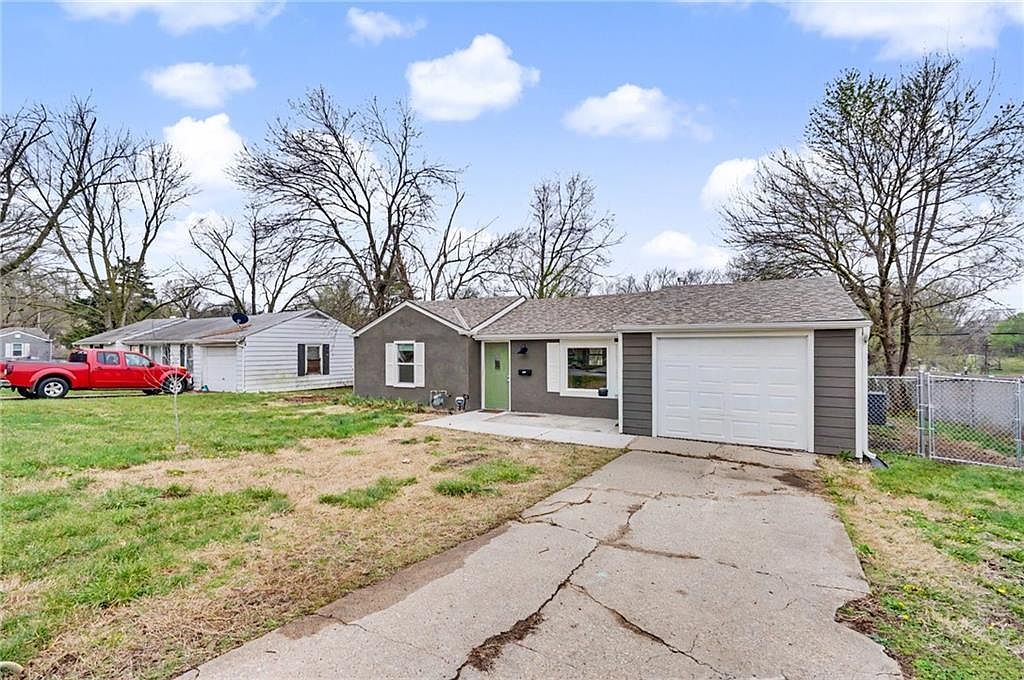 1106 S 50th Dr Kansas City, KS 66106  | Single Family