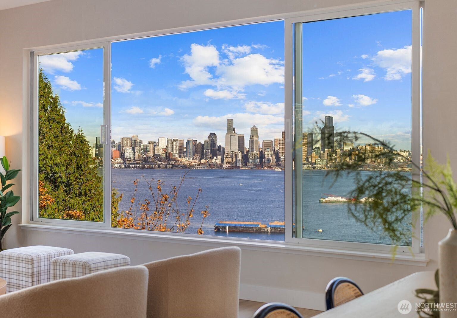 1701 41st Ave SW Seattle, WA 98116 - Thumbnail 2