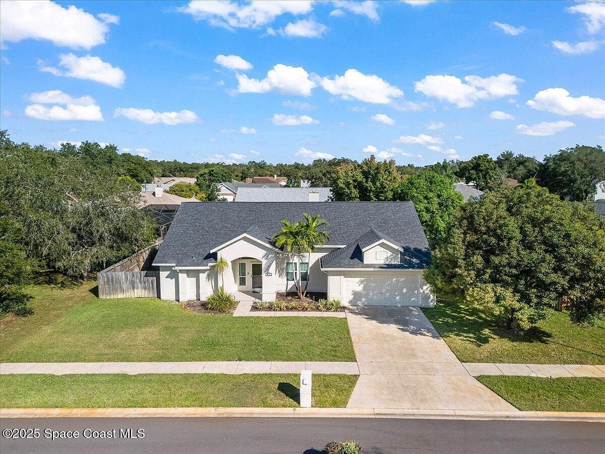 910 Brookshire Cir Malabar, FL 32950 - Thumbnail 2