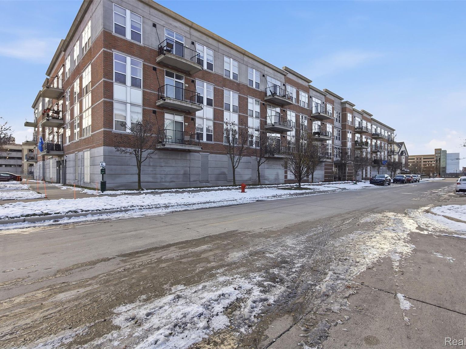 66 Winder St Detroit, MI 48201 - Thumbnail 2