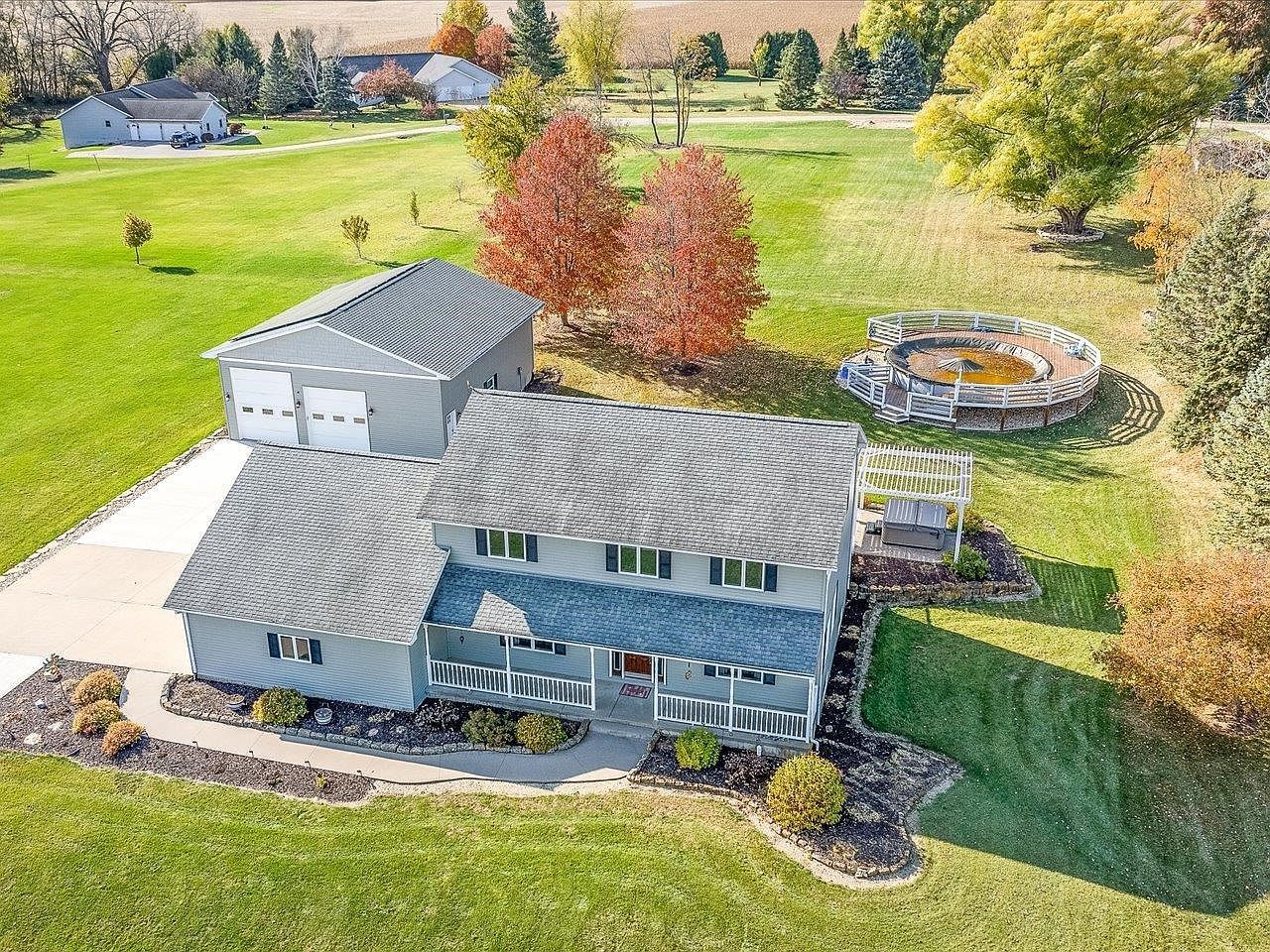 3028 S Golf Rd Stockton, IL 61085 - Thumbnail 2