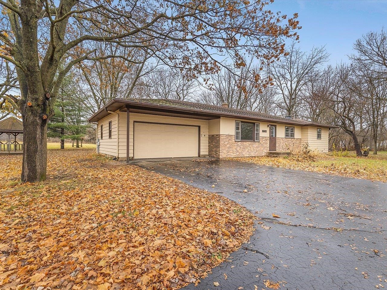 7774 Old River Rd Rockford, IL 61103 - Thumbnail 2