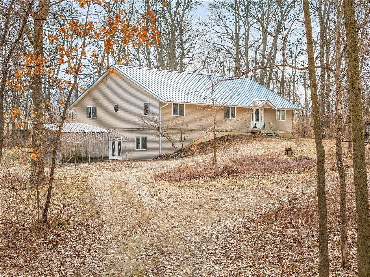 11660 Farm School Rd Durand, IL 61024 - Thumbnail 2