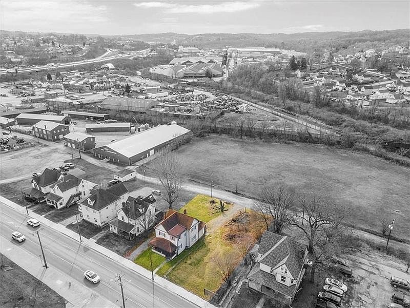 1099 Jefferson Ave Washington, PA 15301 - Thumbnail 2