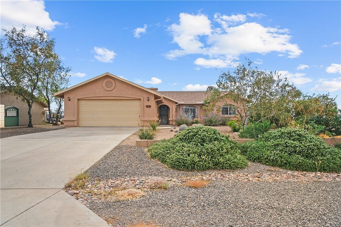 9697 N Pebble Dr S Kingman, AZ 86401 - Thumbnail 2